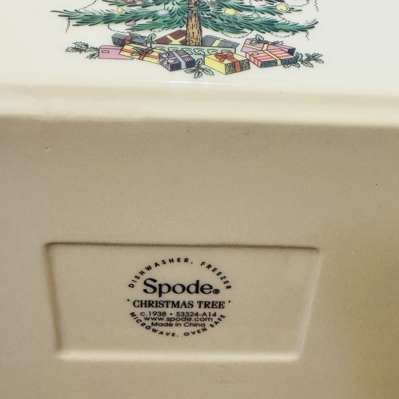 Spode Christmas Tree Loaf Pan 11.75”x5.5” Baking Dish with Christmas Tree Motif - Picture 7 of 10